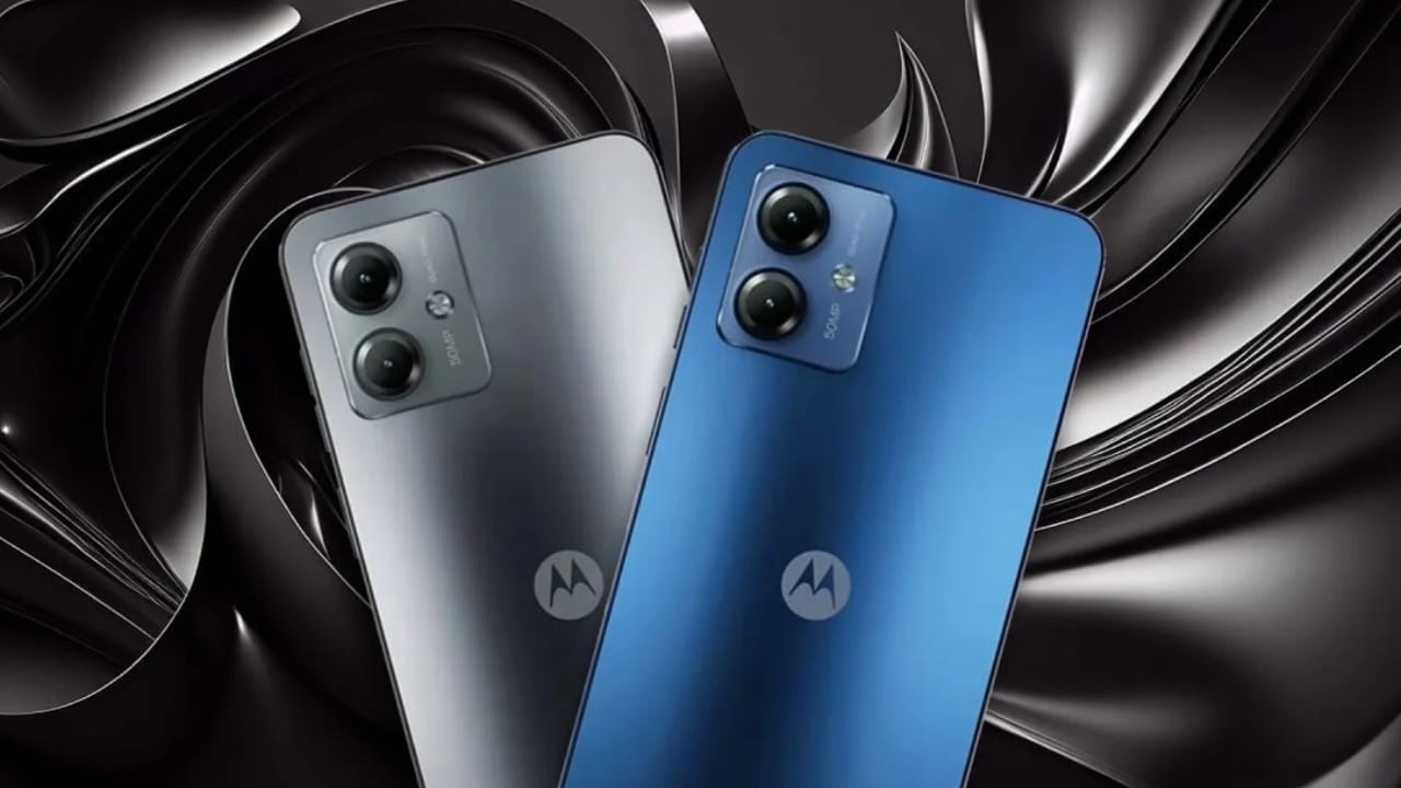 Motorola G54 5G New Year Offer: इस फोन का बैटरी बैकअप है इतना खतरनाक कि आप चलते-चलते थक जाएंगे परंतु, यह फोन नहीं