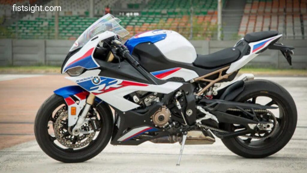 BMW S1000RR Price In India: इस बाइक ने मचाया ऐसा भौकाल कि, फीकी पड़ गई Yamaha और KTM की चमक